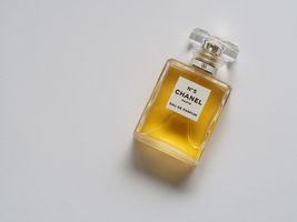 Водещи дамски парфюми 1